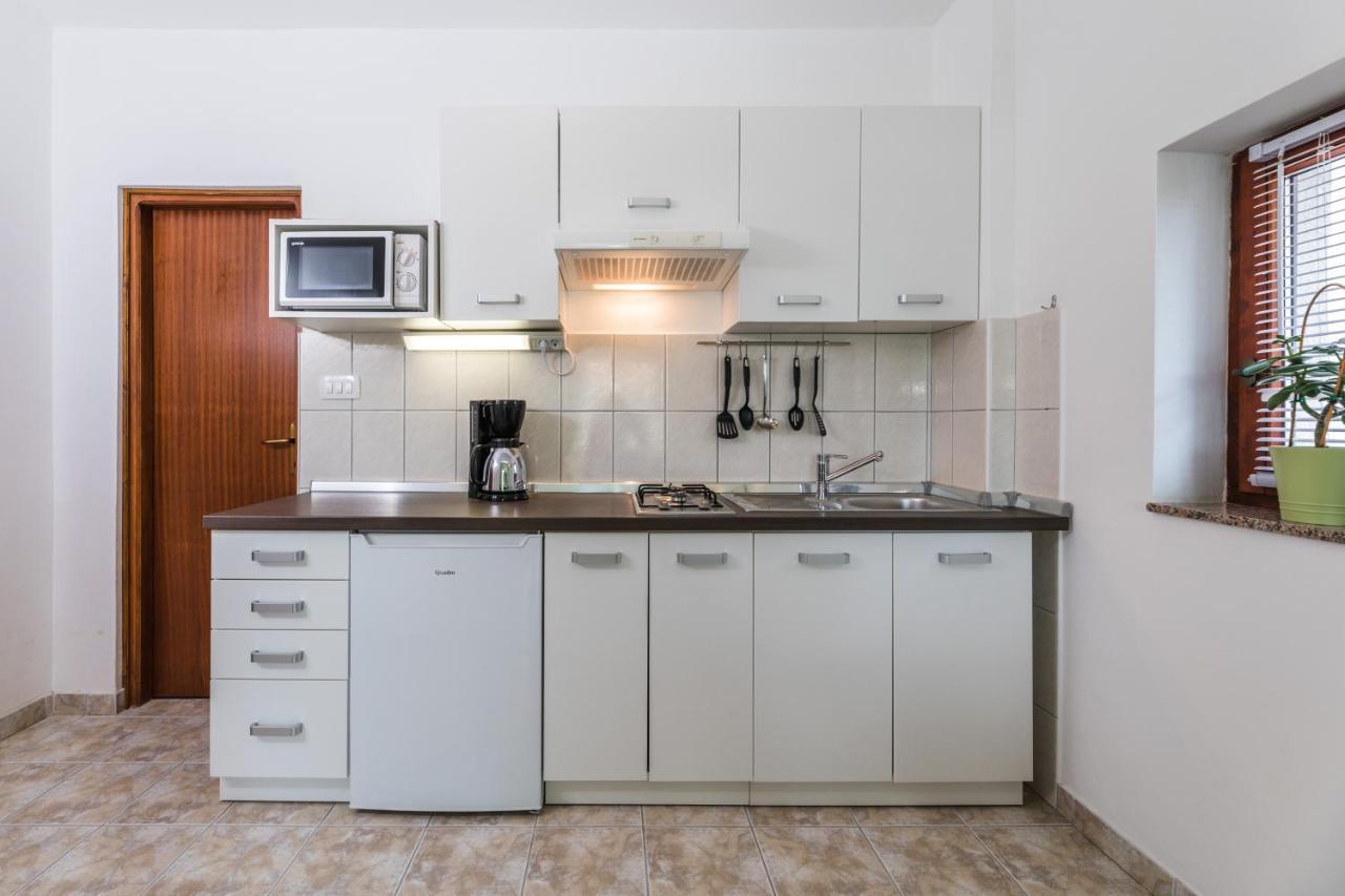 Apartments Mikanovic Crikvenica Zewnętrze zdjęcie