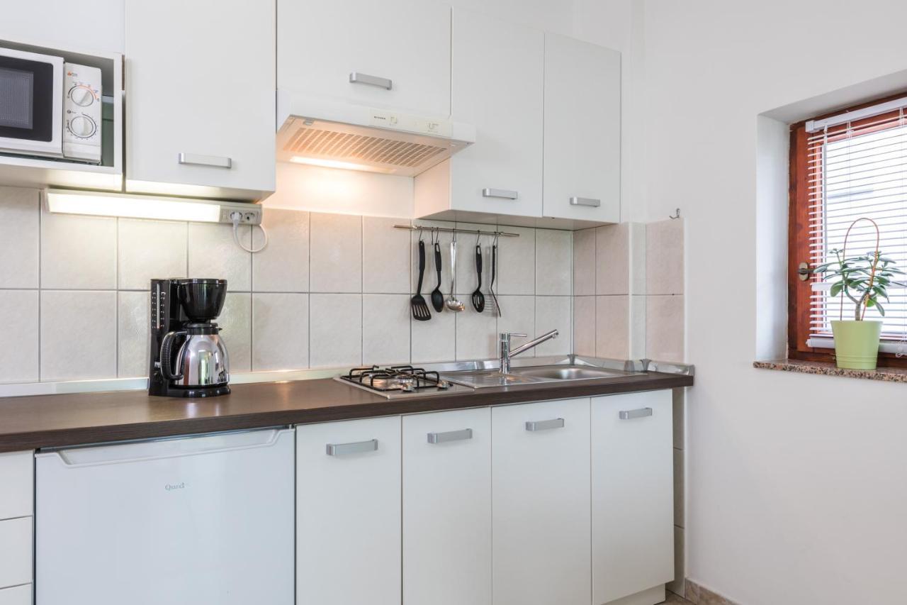 Apartments Mikanovic Crikvenica Zewnętrze zdjęcie