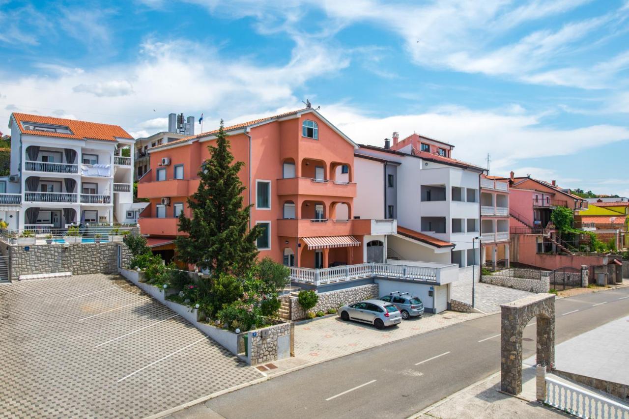 Apartments Mikanovic Crikvenica Zewnętrze zdjęcie
