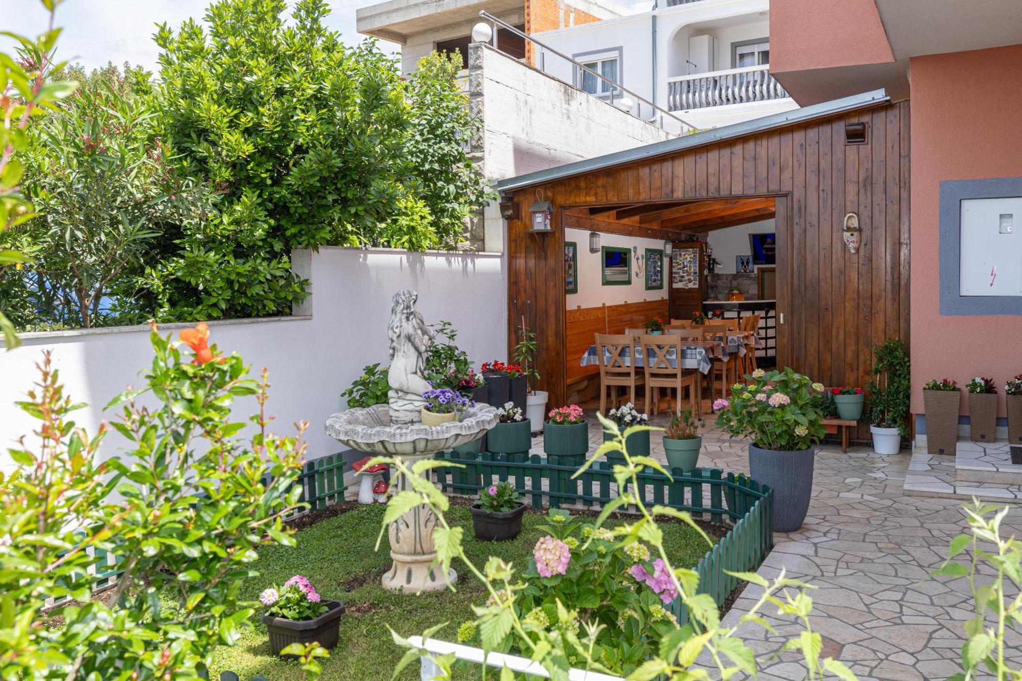 Apartments Mikanovic Crikvenica Zewnętrze zdjęcie